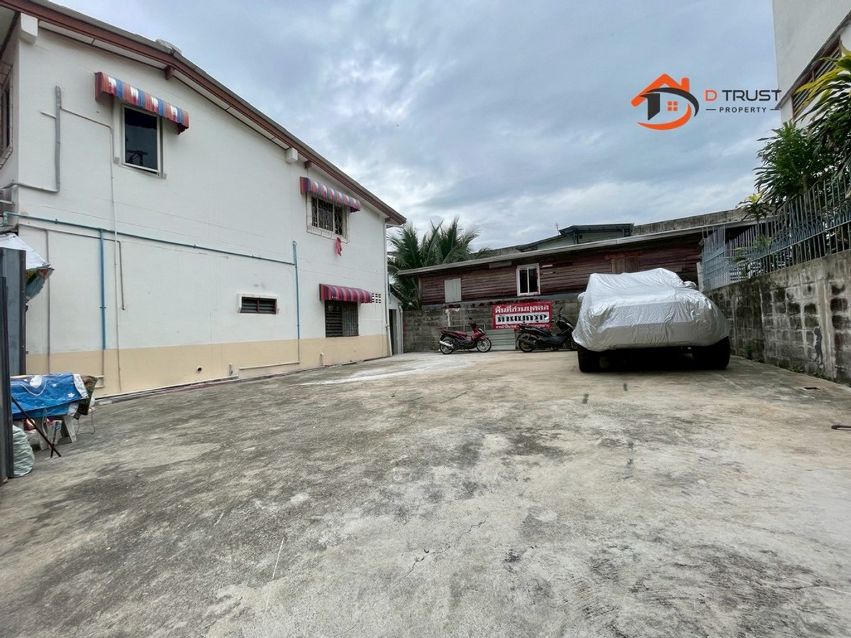 ขายบ้านเดี่ยว 2 ชั้น นนทรี 14 แยก 9 แขวงช่องนนทรี เขตยานนาวา ออกพระราม 3 สาธุประดิษฐ์ ยานนาวา สะดวก ใกล้จุดขึ้นลงวงแหวนอุตสาหกรรม ใกล้ทางด่วนเฉลิมมหานคร (ด่านสาธุประดิษฐ์) ใกล้เซ็นทรัลพระราม 3 เนื้อที่ 60 ตรว. บ้าน 240 ตรม. Loading...