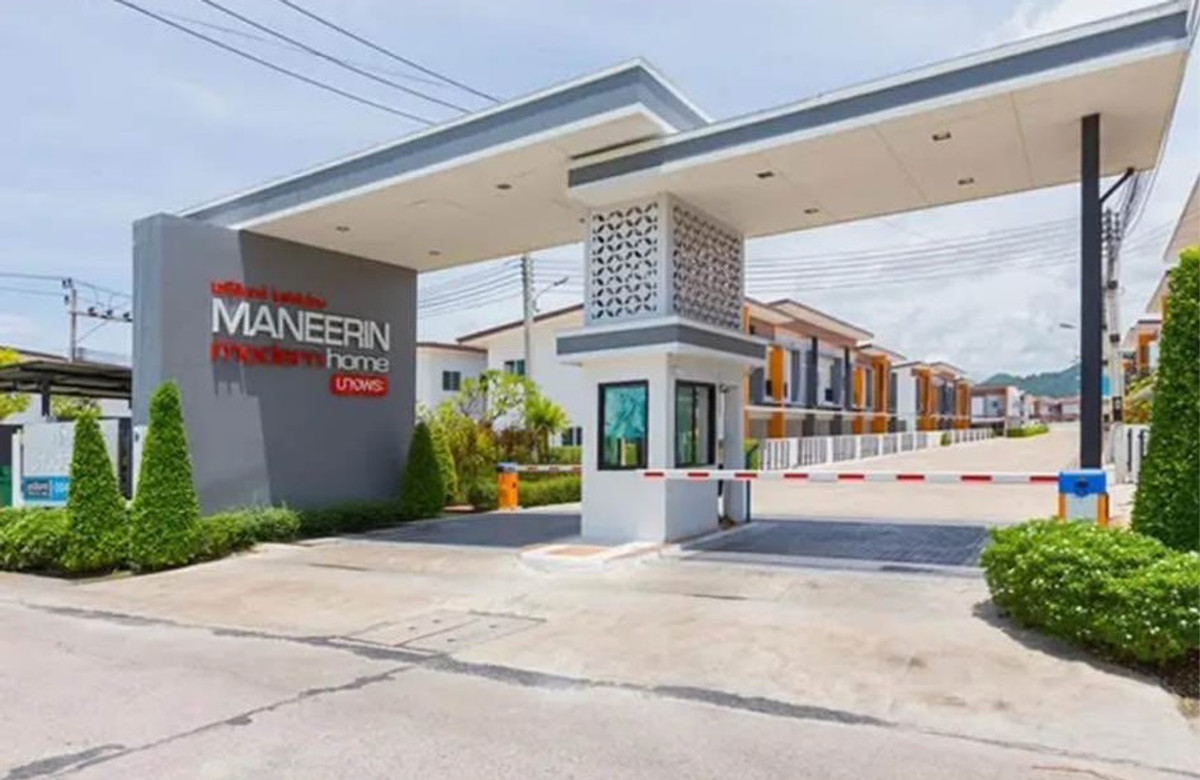 For SaleTownhomeSriracha Laem Chabang Ban Bueng : Townhome Maneerin Modern Home Bangphra / 3 Bedrooms (FOR SALE), Maneerin Modern Home Bangphra / Townhome 3 Bedrooms (FOR SALE) YEAN035