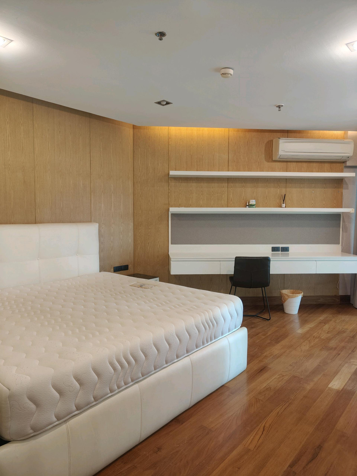 ให้เช่าคอนโดพระราม 9 เพชรบุรีตัดใหม่ RCA : ปล่อยเช่าด่วน ห้องสวยทำเลดี เบ็ล แกรนด์ พระราม9