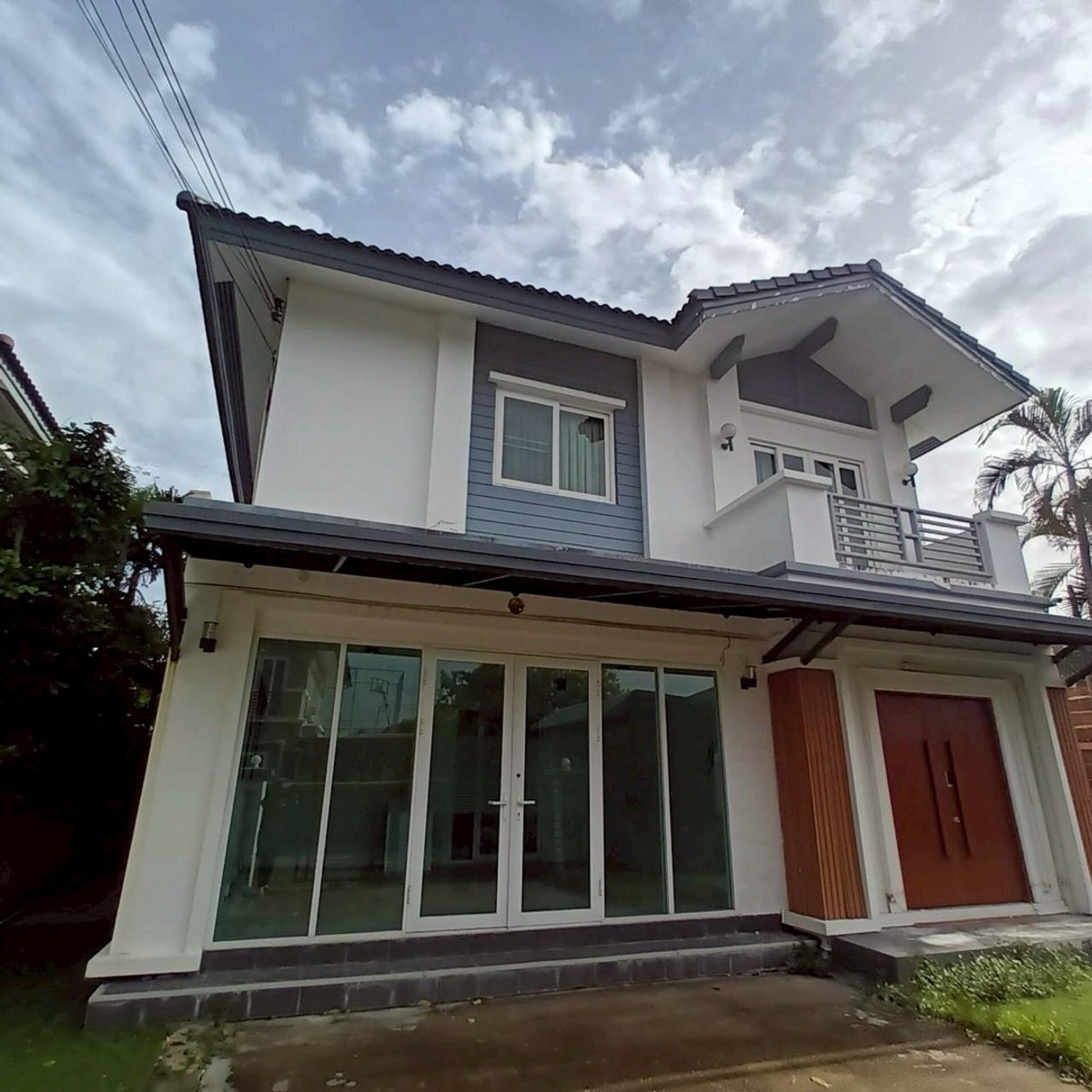 บ้านนวมินทร์ รามอินทรา : ขาย8.5ล้าน/เช่า28,000 คาซ่าวิลล์ วัชรพล