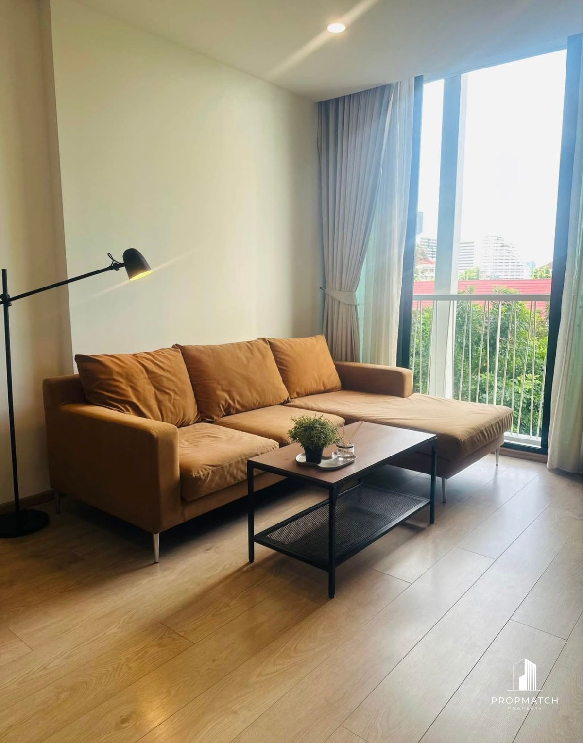 ✨Flash Deal ✨NOBLE Recole Sukhumvit 19( 2Bed 2Bath 68SQM.) แต่งครบพร้อมอยู่ !! เพียง 55,000บาทต่อเดือน Tel.0981315848 @propmatch Loading...