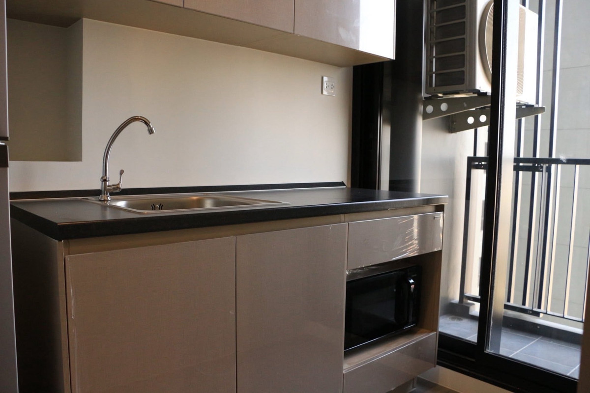 ให้เช่า คอนโด The Politan Rive (เดอะ โพลิแทน รีฟ) ชั้น 25 วิวเมือง ทำเลสนามบินน้ำ นนทบุรี  Loading...