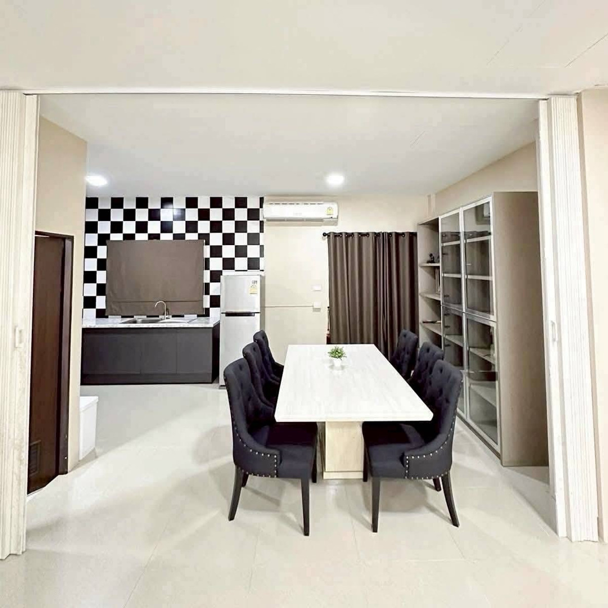 ให้เช่าทาวน์โฮมธนาภิรมย์ ศรีนครินทร์-วงแหวน  🎊🧑🎄💫Thanaphirom Srinakarin-Wongwaen 聯排別墅出租  Loading...