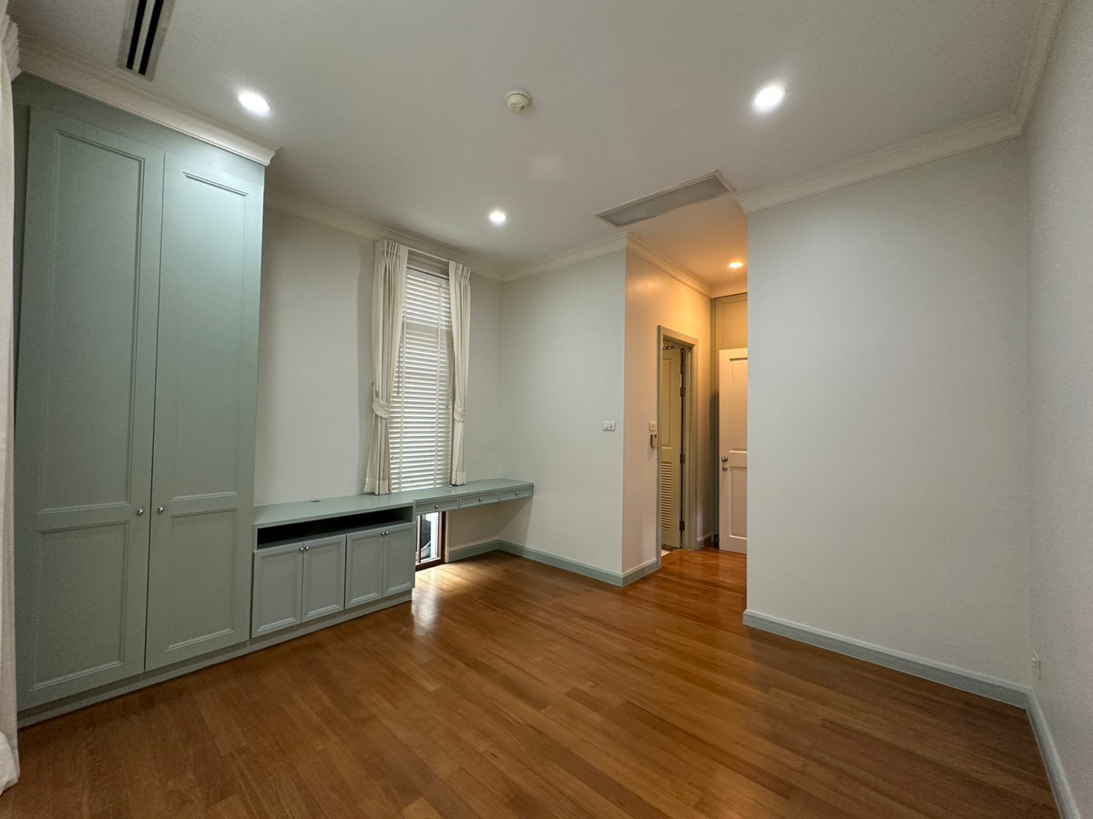 ให้เช่าบ้านอ่อนนุช อุดมสุข : ✨Baan Sansiri Sukhumvit 67 for rent! 4 bedroom 4 bathroom 394 sq.m near BTS Phrakhanong Tel.0863692224