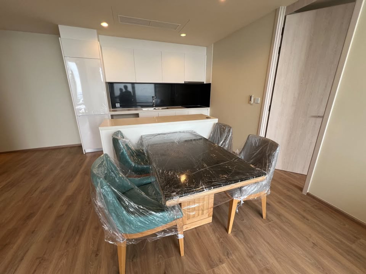 🏢 Condo for Rent | Noble Form Thonglor | 75 Sq.m | 2 Bed - 2 Bath | 75,000 thb. Loading...