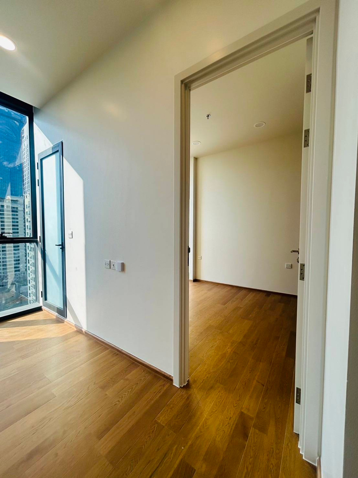 ขายขาดทุน Wish Signature II Midtown Siam คอนโดสุดหรูใจกลางราชเทวี เดิน 5 นาที ถึงสยามพารากอน Loading...