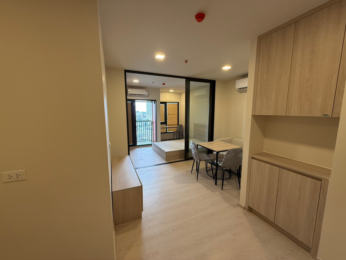 Sale DownCondoWongwianyai, Charoennakor : Urgent, selling at a loss of 120k!! Before transferring FLO by Sansiri