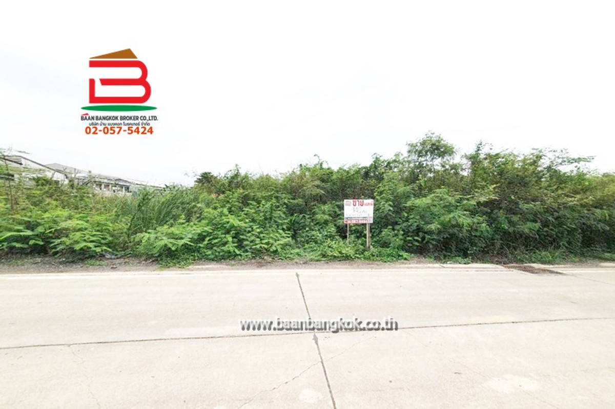 Land, beautiful plot, Soi Erawan 21, area 2-1-40 rai, Erawan 1 Road, Khlong Luang District, Pathum Thani Province. Loading...