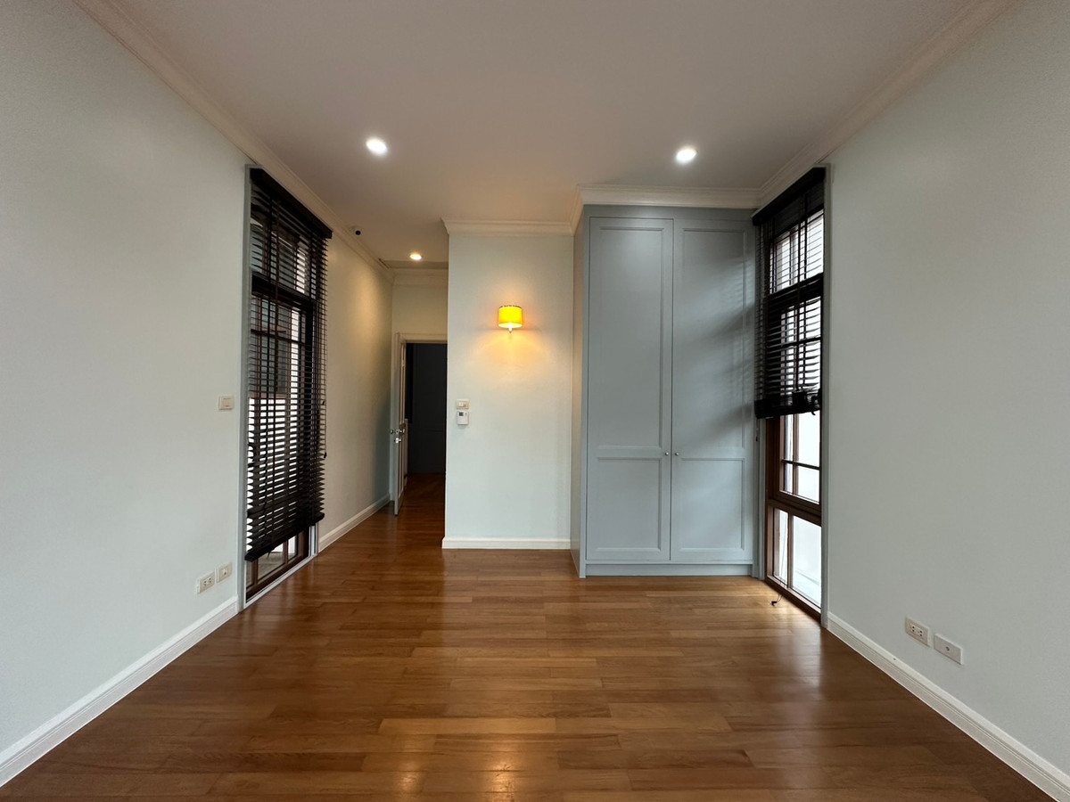 ให้เช่าบ้านอ่อนนุช อุดมสุข : ✨Baan Sansiri Sukhumvit 67 for rent! 4 bedroom 4 bathroom 394 sq.m near BTS Phrakhanong Tel.0863692224