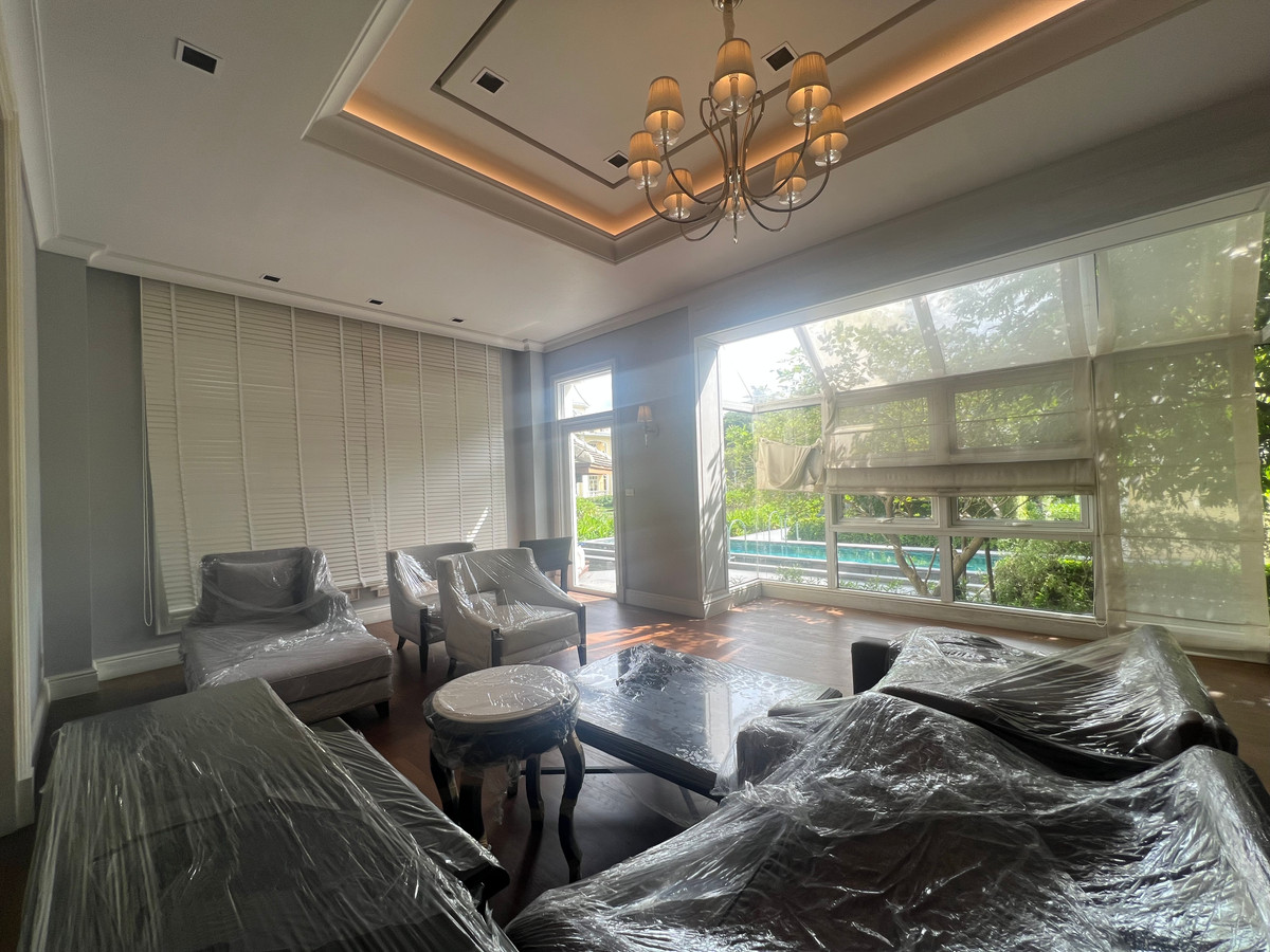 For SaleHouseKaset Nawamin,Ladplakao : Luxurious 5 bedroom house along Ramintra Expressway, ready to decorate, next to the lake.