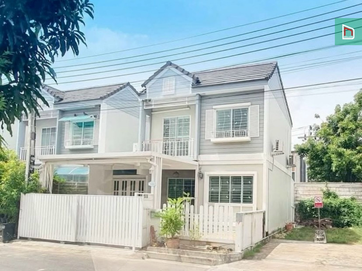 ทาวน์เฮาส์ หลังมุม อารียา เดอะวิลเลจ 1 บางนา 3 ใกล้เมกาบางนา นอน 2 น้ำ 28.30 ตรว 3.6 ล้าน เฟอร์นิเจอร์บางส่วนพร้อมอยู่ Loading...