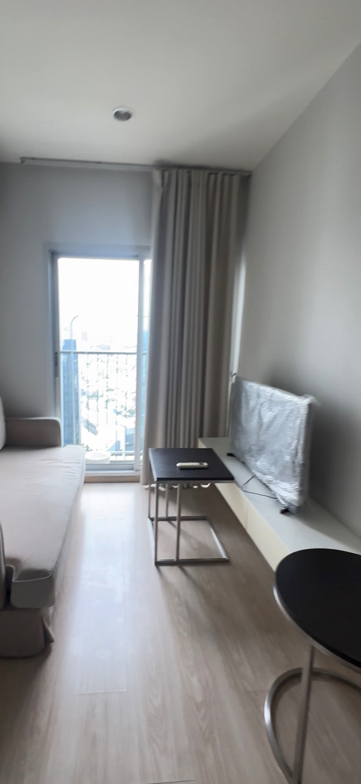 For RentCondoRatchadapisek, Huaikwang, Suttisan : Noble Revolve Ratchada 2 | 1 bedroom, high floor 📞 Line:@pukkhome (with @ )