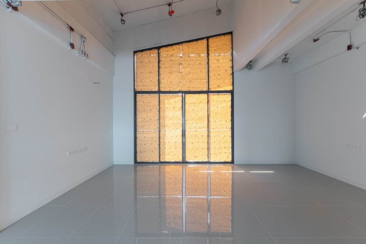 ขายโฮมออฟฟิศพระราม 9 เพชรบุรีตัดใหม่ RCA : Town Villa IDEO Rama9 – Asoke  เดินเพียง 400 ม. ถึง MRT พระราม 9 / ใกล้ Central พระราม 9 Town Villa ระดับ Luxury บนทำเลย่าน New-CBD รายล้อมด้วยอาคารสำนักงาน, แหล่งไลฟ์สไตล์, และคอมมูนิตี้หนาแน่นที่สุดของกรุงเทพฯ 