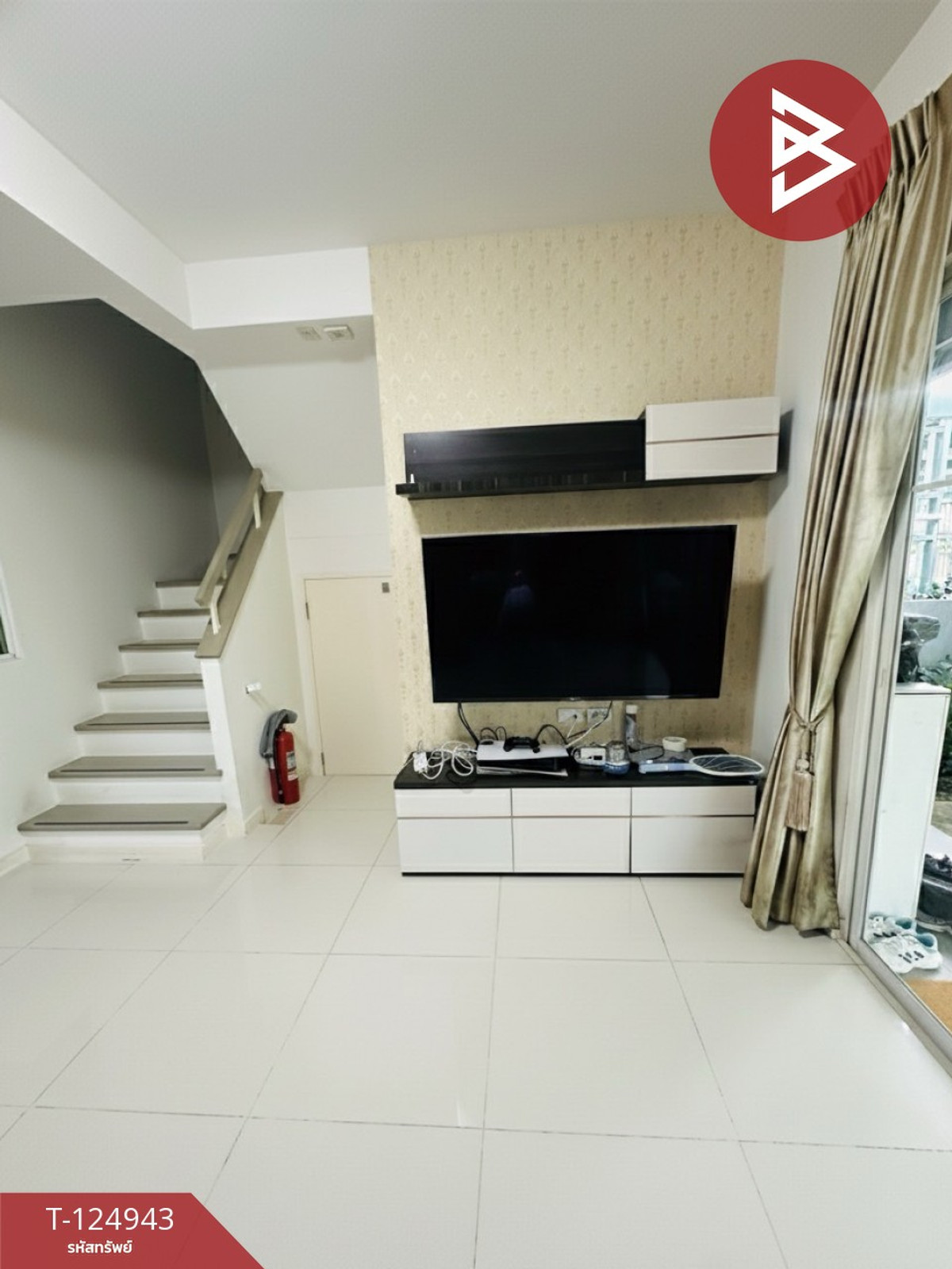 ขายบ้านแฝด หมู่บ้านวิลลาจจิโอ พระราม2 (Villaggio Rama2) บางน้ำจืด สมุทรสาคร Loading...