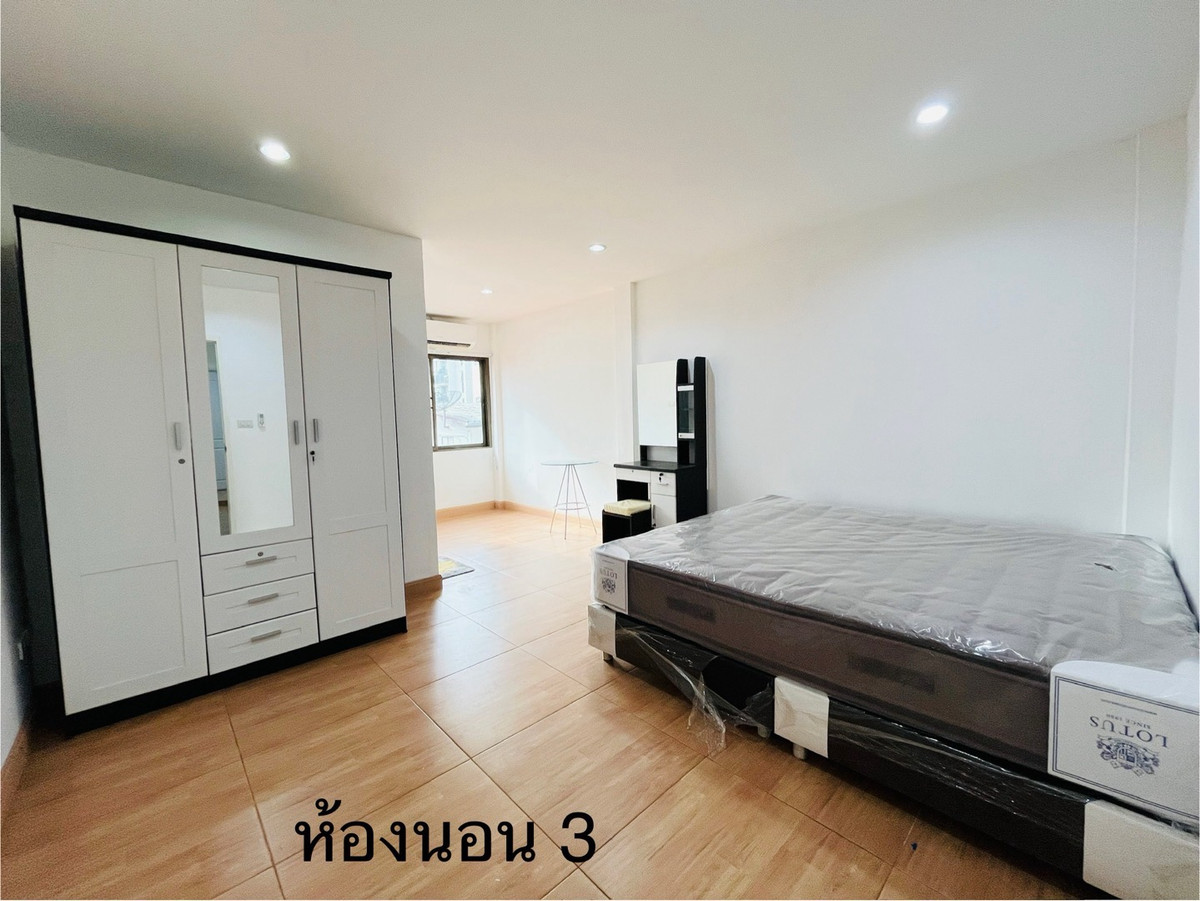 ให้เช่าทาวน์เฮาส์ใกล้ม.เกษตร เพียง 700 ม.จาก BTS เสนานิคม เฟอร์ครบ 3 ห้องนอน 4 ห้องน้ำ 24,000 บาท/เดือน Loading...