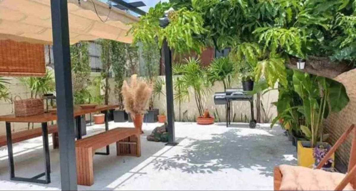 บ้าน ทำเลดี พร้อมเฟอร์นิเจอร์ ตกแต่งสวยงาม ให้เช่า ย่านเพชรบุรี-ประตูน้ำ ใกล้BTS ชิดลม  Loading...