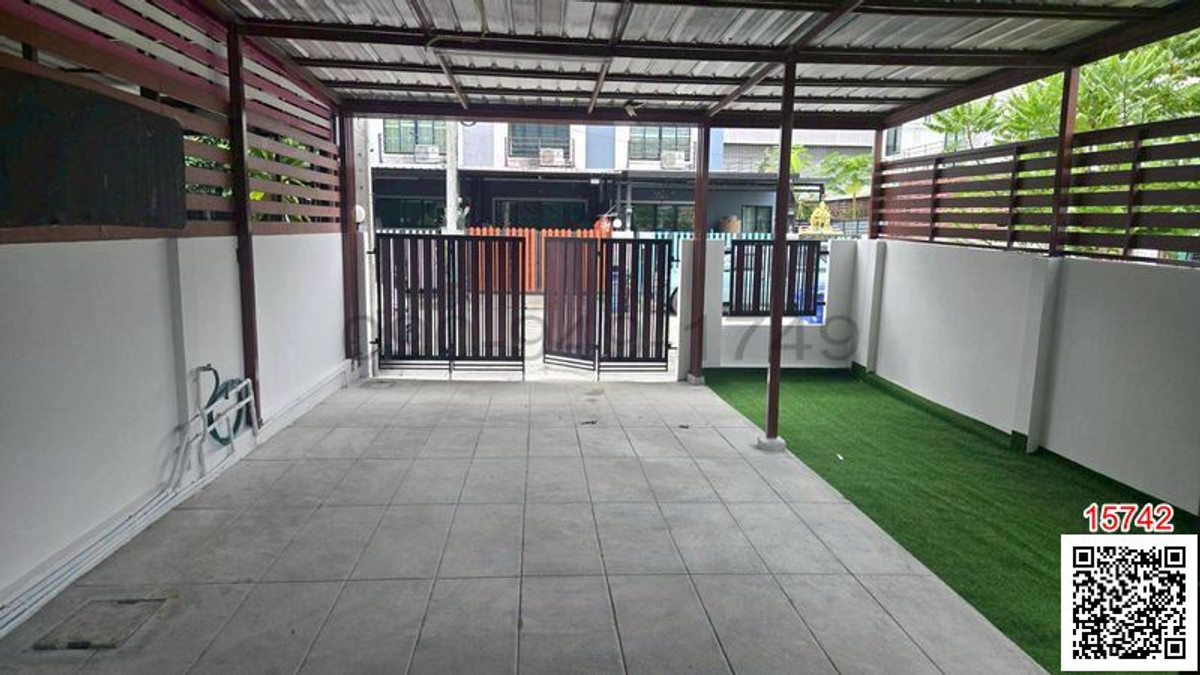 เช่า ทาวน์เฮาส์ หมู่บ้าน ธัญดาพาร์ควิว 4 หลังมุมติดสวน  Loading...