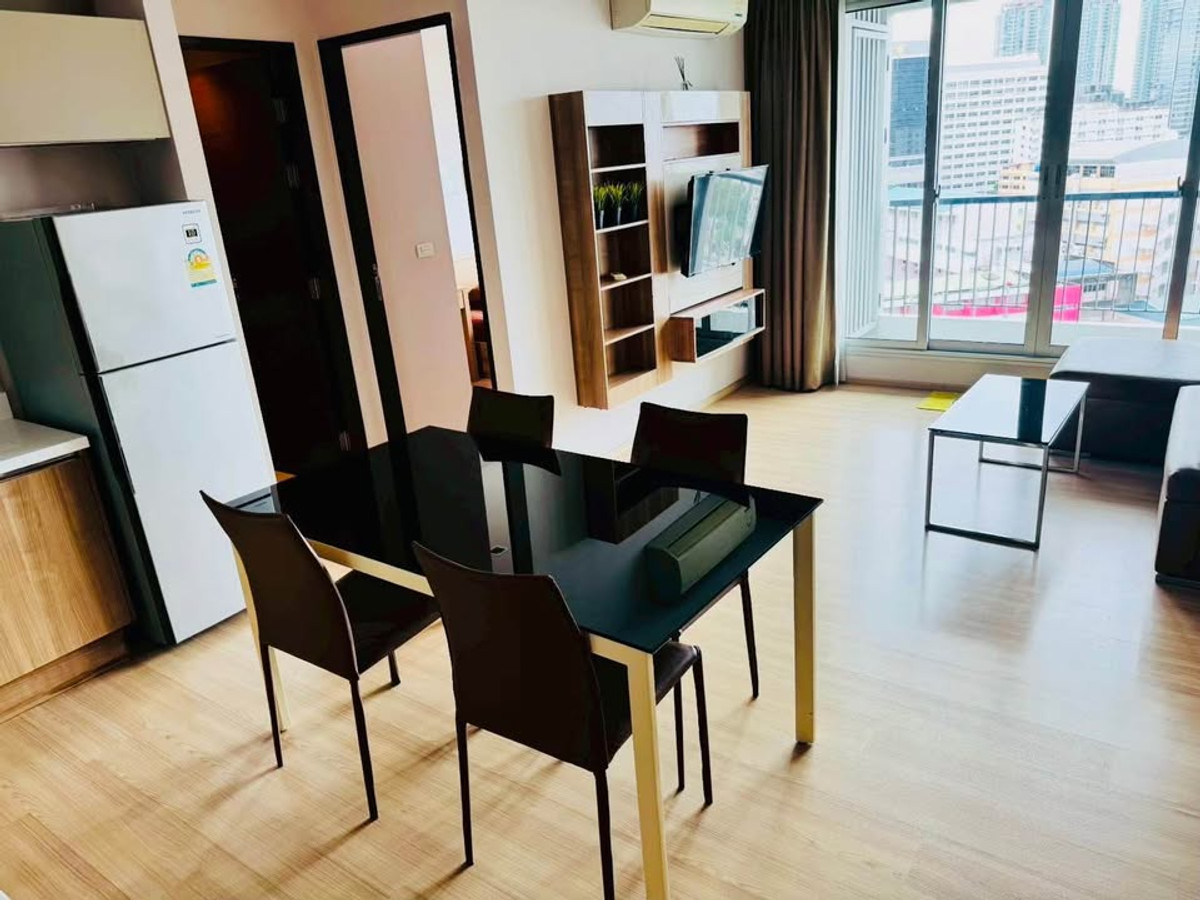 Condo for Rent Rhythm Sathorn Loading...