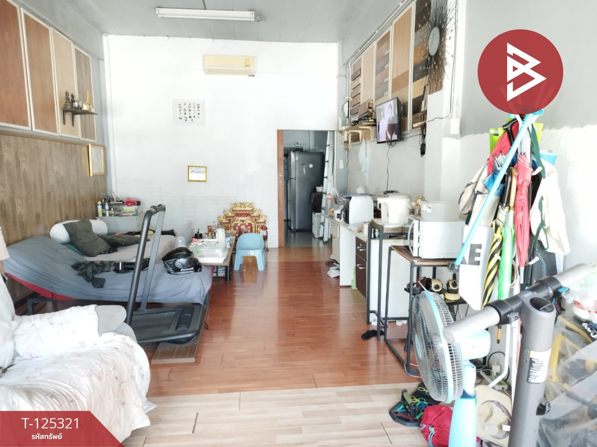 Commercial building for sale Next to Luang Phaeng Road, good location, able to trade, Lat Krabang, Bangkok. Loading...