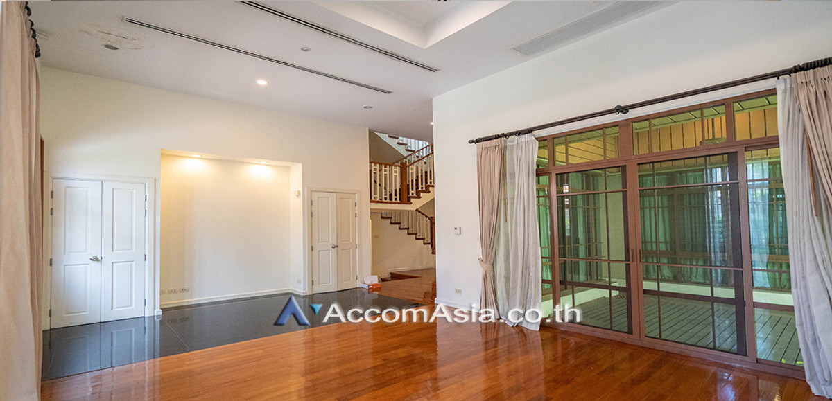 ðžAccomAð― 4 Bedrooms House for Sale and Rent in Sukhumvit, Bangkok near BTS Phra khanong at Baan Sansiri Sukhumvit 67 (13001630) Loading...