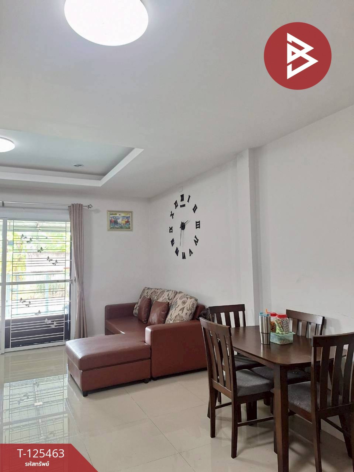 2-story townhouse for sale, area 20.9 sq m, Sriracha, Chonburi. Loading...