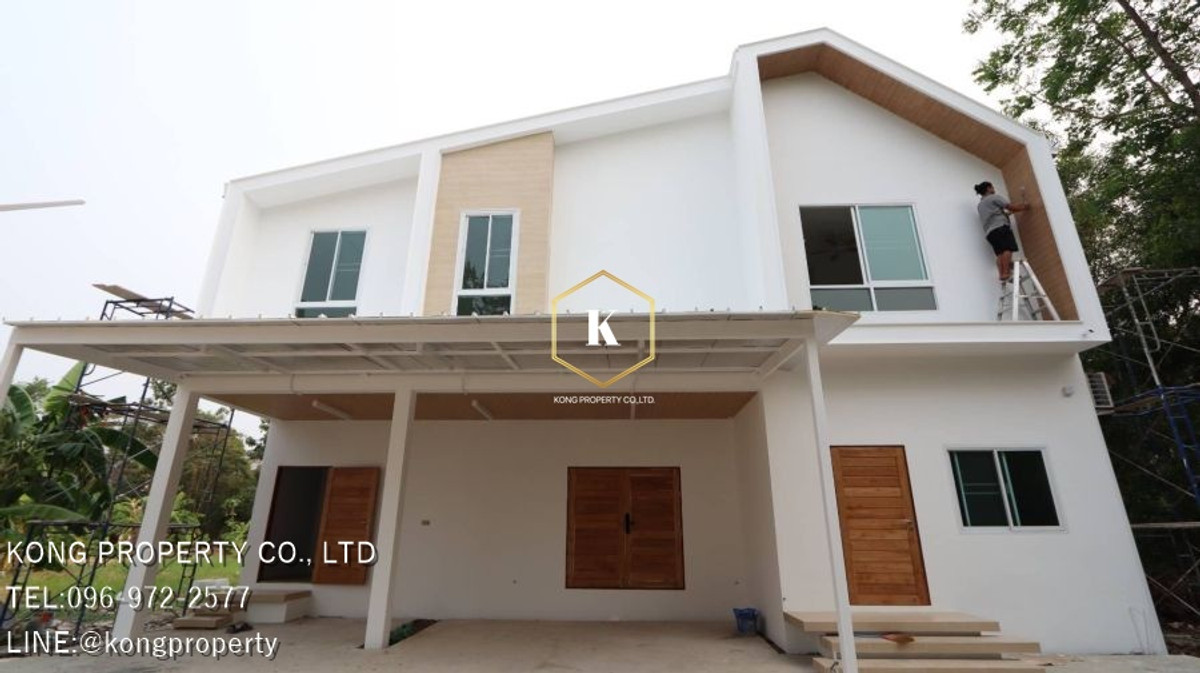 For RentWarehousePhutthamonthon, Salaya : Warehouse for rent, Phutthamonthon Sai 3, Thawi Watthana, Bangkok, size 196 sq m, with office.