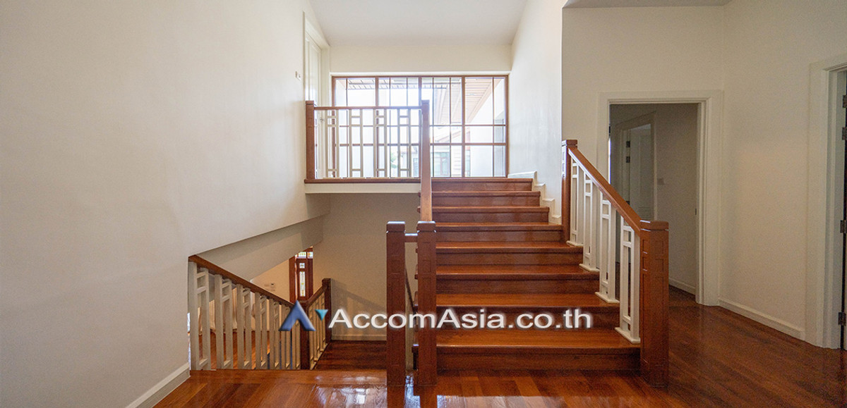 ðžAccomAð― 4 Bedrooms House for Sale and Rent in Sukhumvit, Bangkok near BTS Phra khanong at Baan Sansiri Sukhumvit 67 (13001630) Loading...