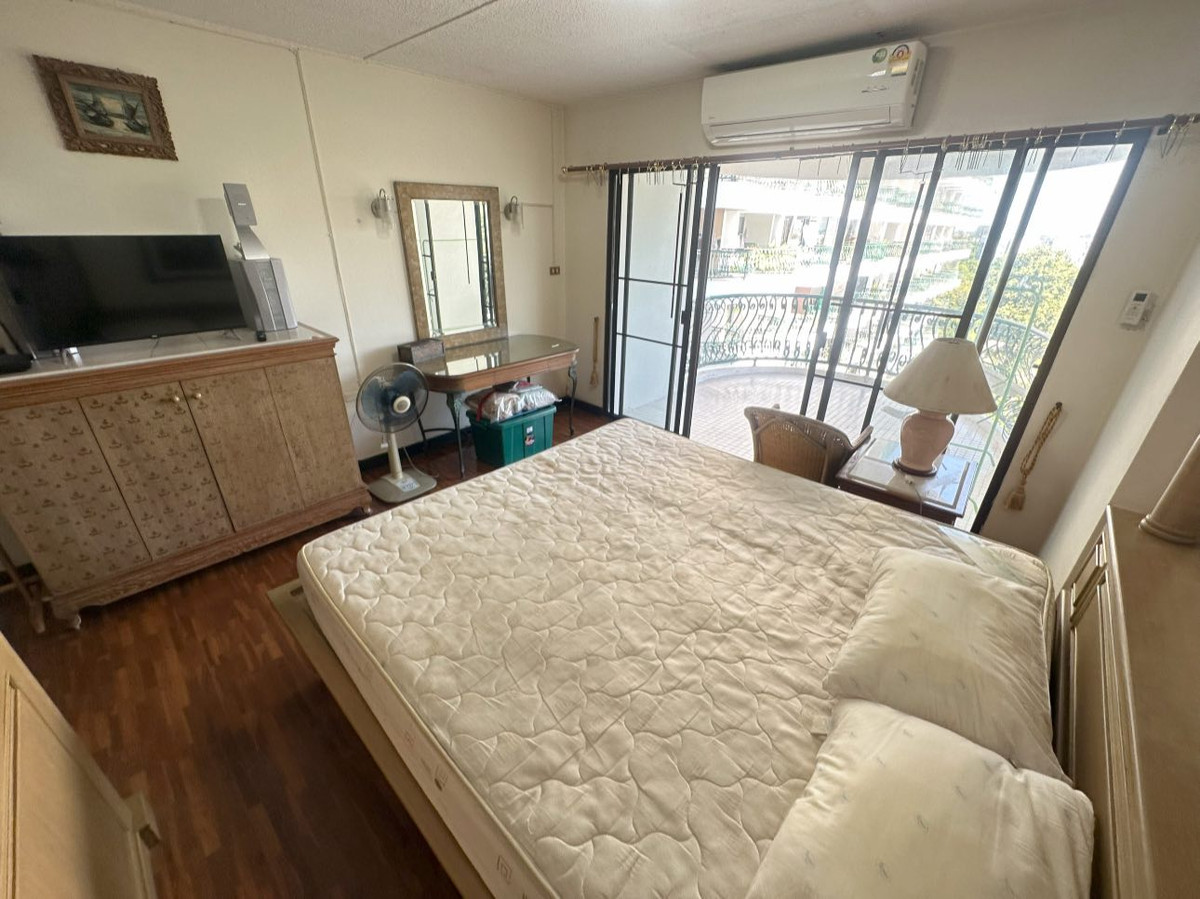 🇬🇧 For Sale – Hillside 4 Condominium, Chiang Mai Loading...