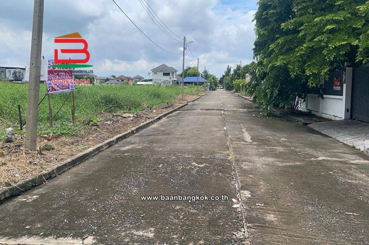 ที่ดินเปล่า หมู่บ้านกฤษดานคร 19 ซอยคลองหลวง24 (ทิชาชล 4/6) เนื้อที่ 182 ตร.ว ตำบลคลองหนึ่ง อำเภอคลองหลวง ปทุมธานี Loading...