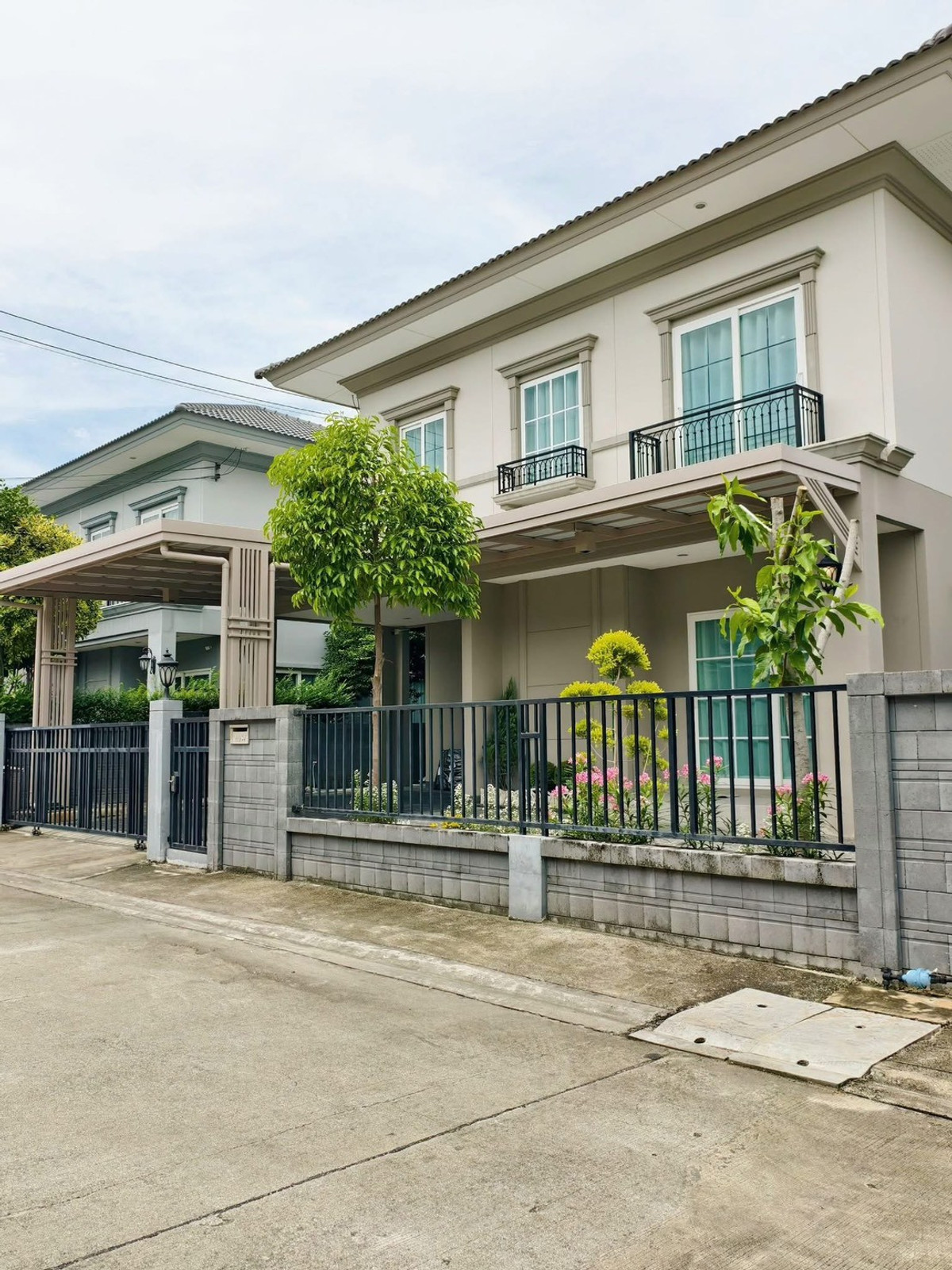 For RentHousePathum Thani,Rangsit, Thammasat : ✨🌲 [For Rent] Single house, decorated and ready to move in, Grandio Vibhavadi Rangsit, next to the Royal Mint #near the expressway