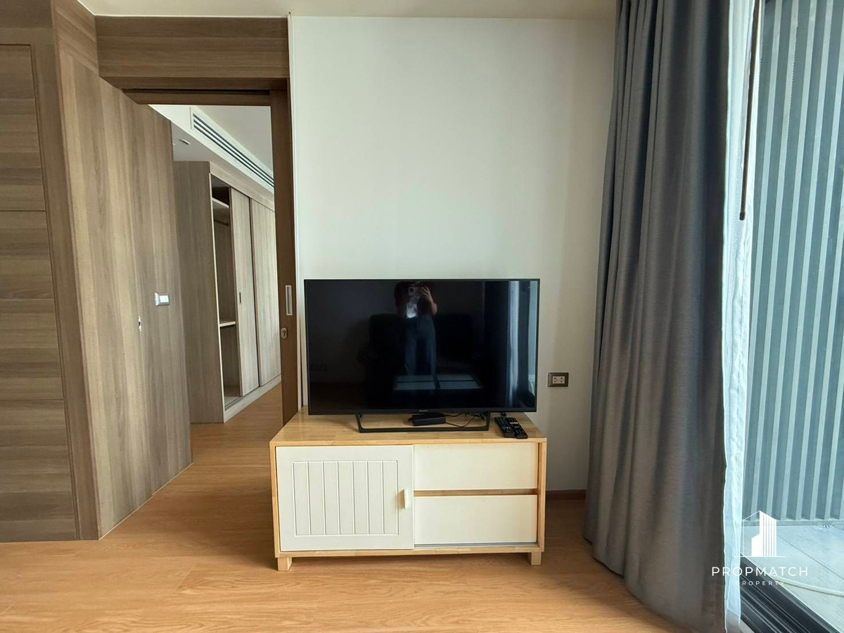 ✨Flash Deal ✨The Address Sathorn( 1Bed 1Bath 46SQM.) แต่งครบพร้อมอยู่ !! เพียง 29,000บาทต่อเดือน Tel.0981315848 @propmatch Loading...