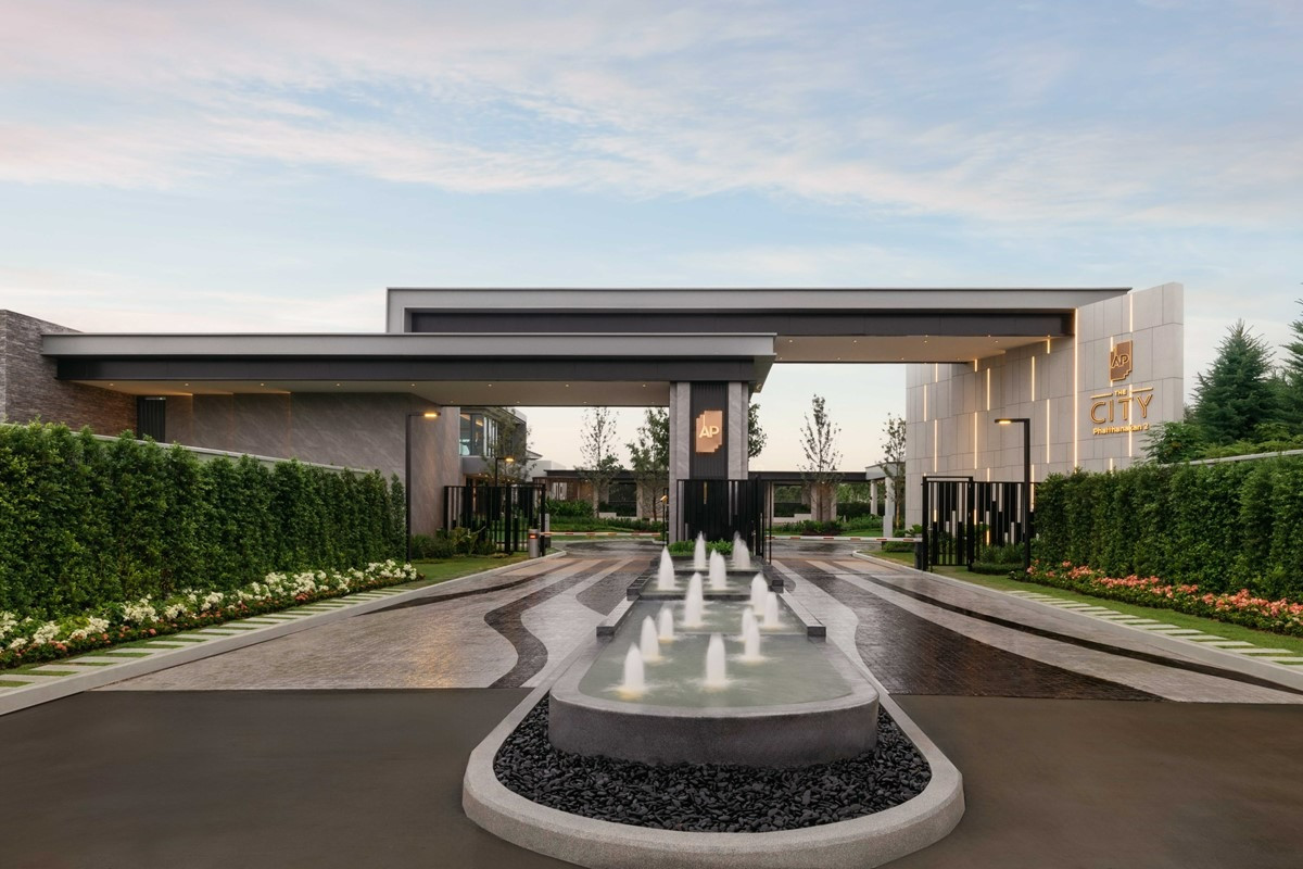 The City Phatthanakan 2 - Luxury detached home Loading...