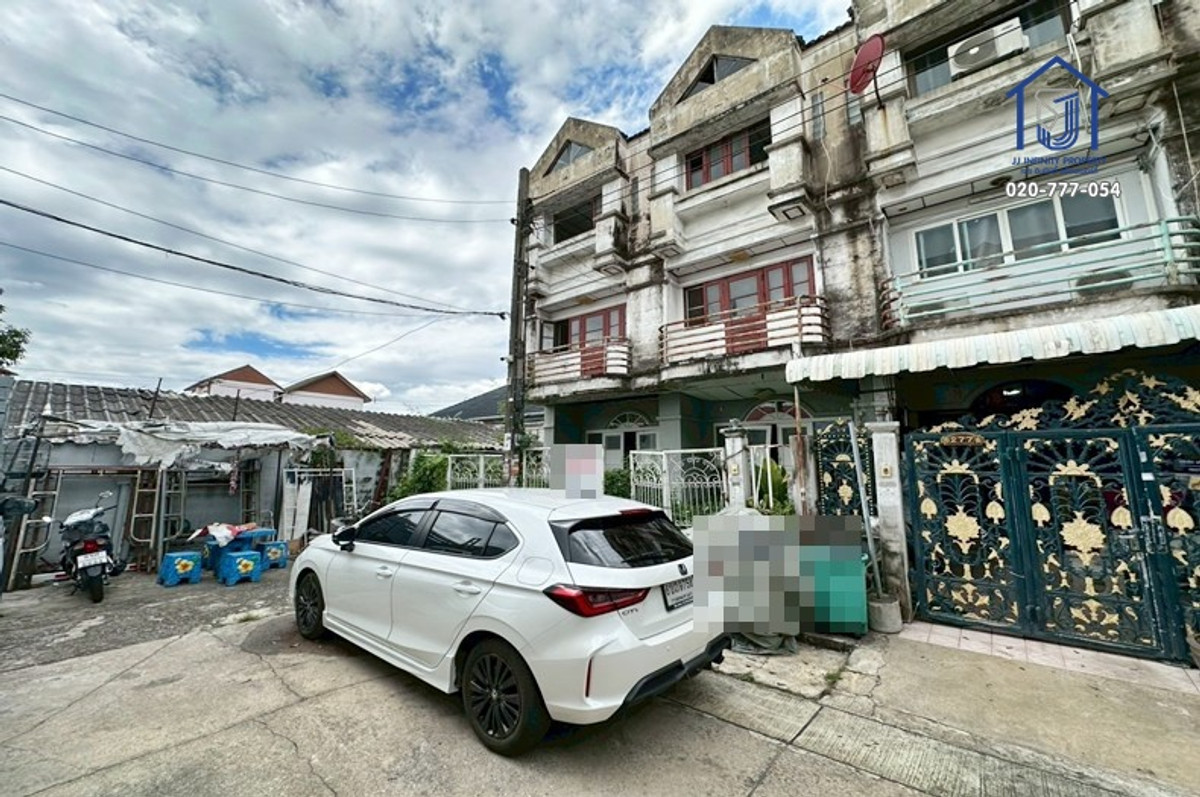 ขายทาวน์โฮม 3 ชั้น เกษราคลาสสิคโฮม 61 ตร.ว. หลังริม ซอยเสรีไทย 81/2   ใกล้สวนสยาม–แฟชั่นไอส์แลนด์ Loading...