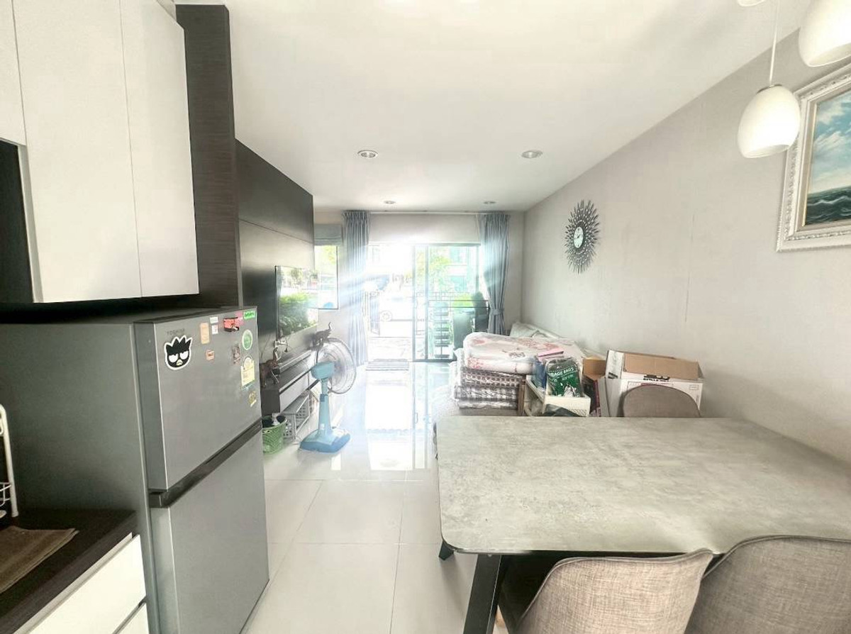 ขายทาวน์โฮมท่าพระ ตลาดพลู วุฒากาศ : ขายบ้าน ทาวน์โฮม บ้านกลางเมือง กัลปพฤกษ์(LVC030003)