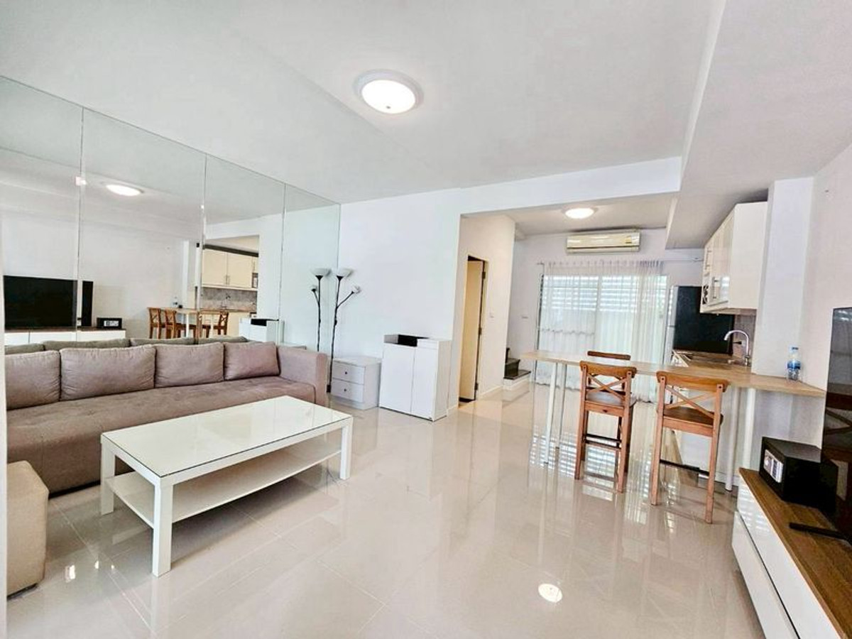 ให้เช่าทาวน์โฮมสมุทรปราการ สำโรง : Pet Friendly Indy 2 Bangna Km.7 for rent
