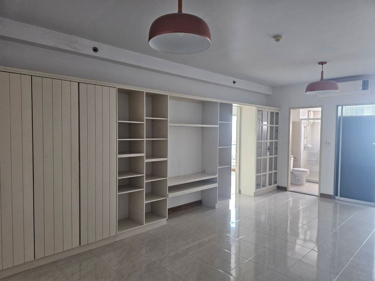 ขายคอนโดพระราม 9 เพชรบุรีตัดใหม่ RCA : Supalai Park Ekkamai - Thonglor / 1 Bed Plus (FOR SALE), ศุภาลัย ปาร์ค เอกมัย - ทองหล่อ / 1 ห้องนอน + ห้องอเนกประสงค์ (ขาย) PRAEW052