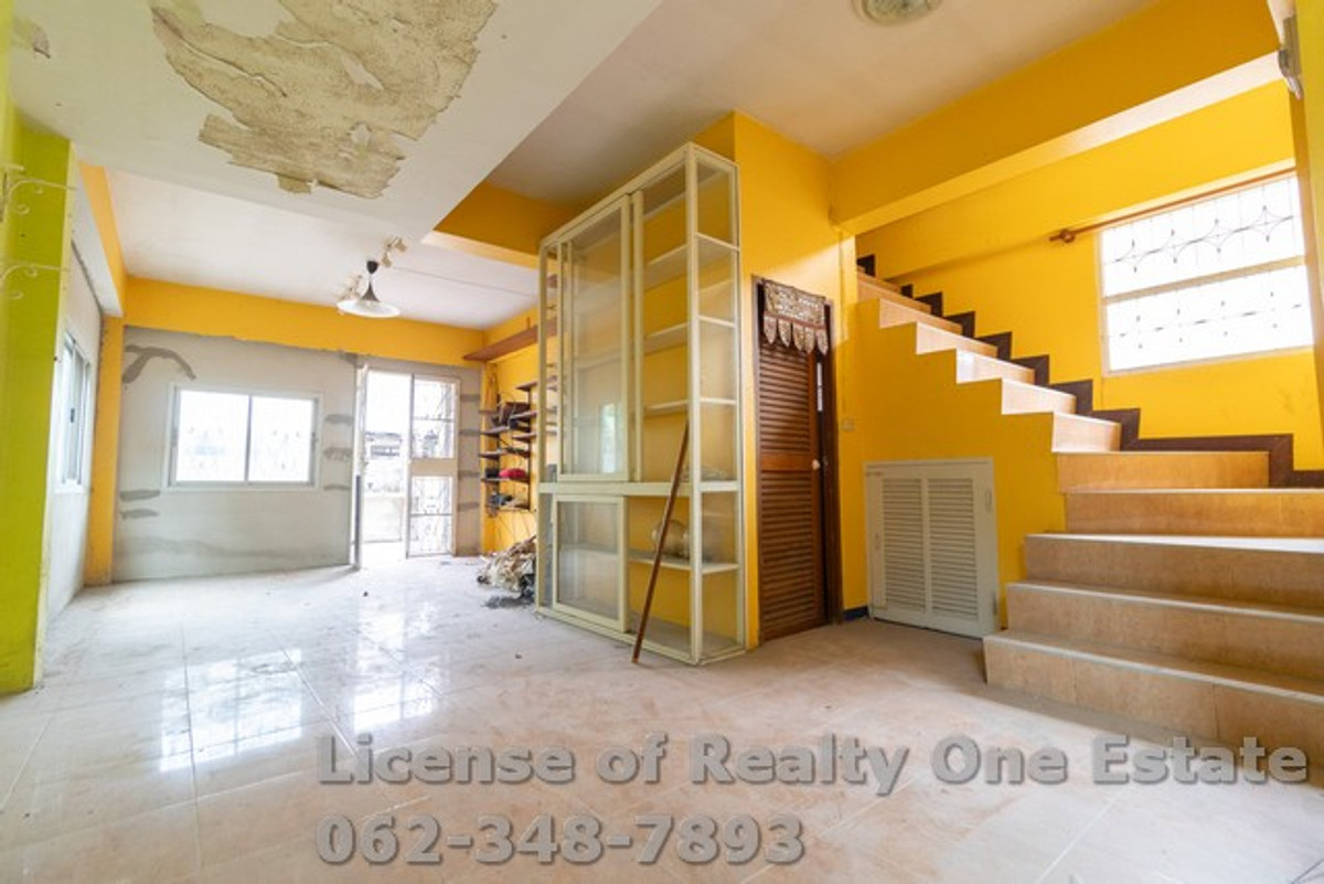 Single house for sale, good location, Bang Waek 118 (Soi Setthi), Bang Phai, Phasi Charoen, Bangkok, Thonburi side. Loading...