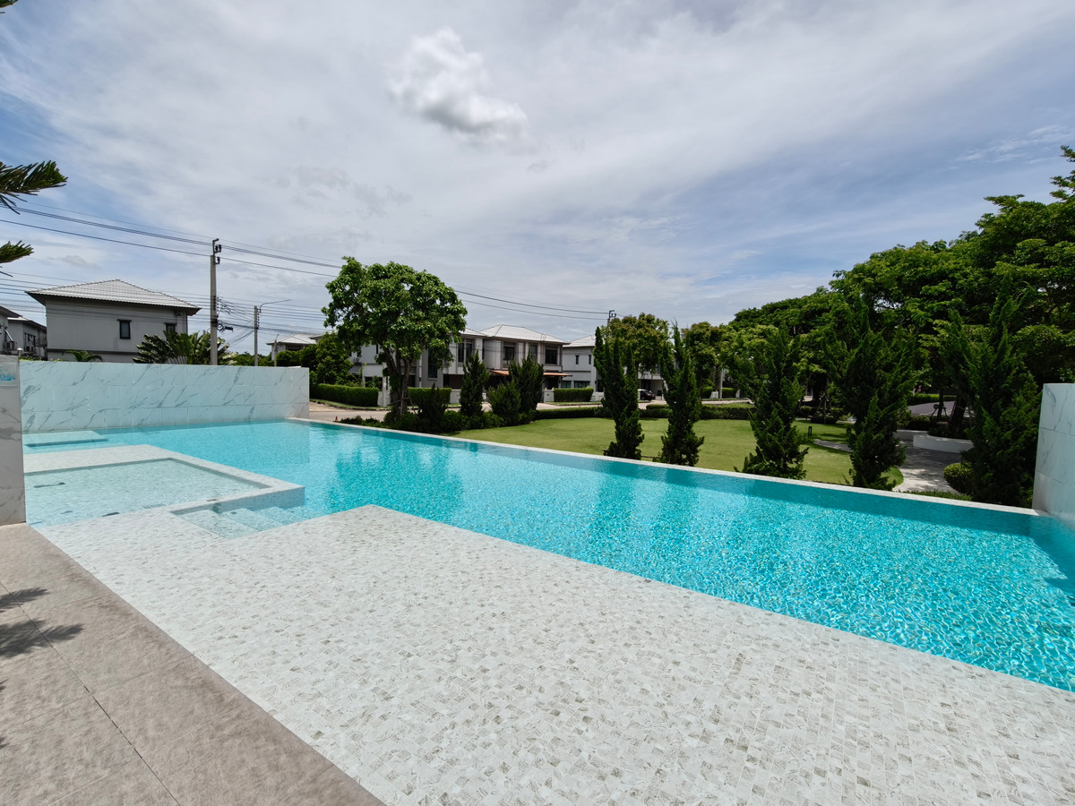 ทาวน์โฮม หมู่บ้าน แกรนด์ พลีโน่ ราชพฤกษ์ 🏡 หลังริม มีพื้นที่สนามข้างบ้าน + สนามส่วนกลาง Loading...