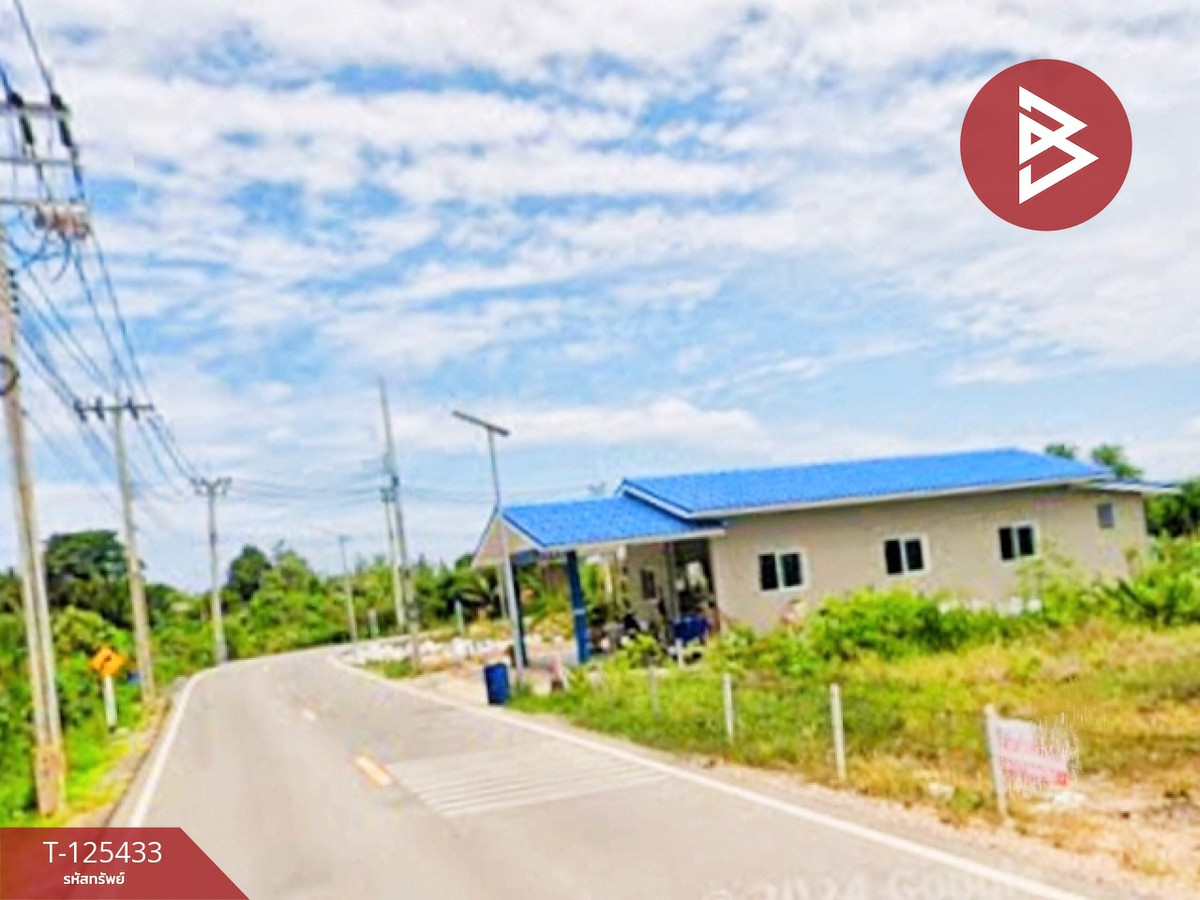 ขายบ้านเดี่ยวพร้อมที่ดิน 208 ตารางวา พระสมุทรเจดีย์ สมุทรปราการ Loading...