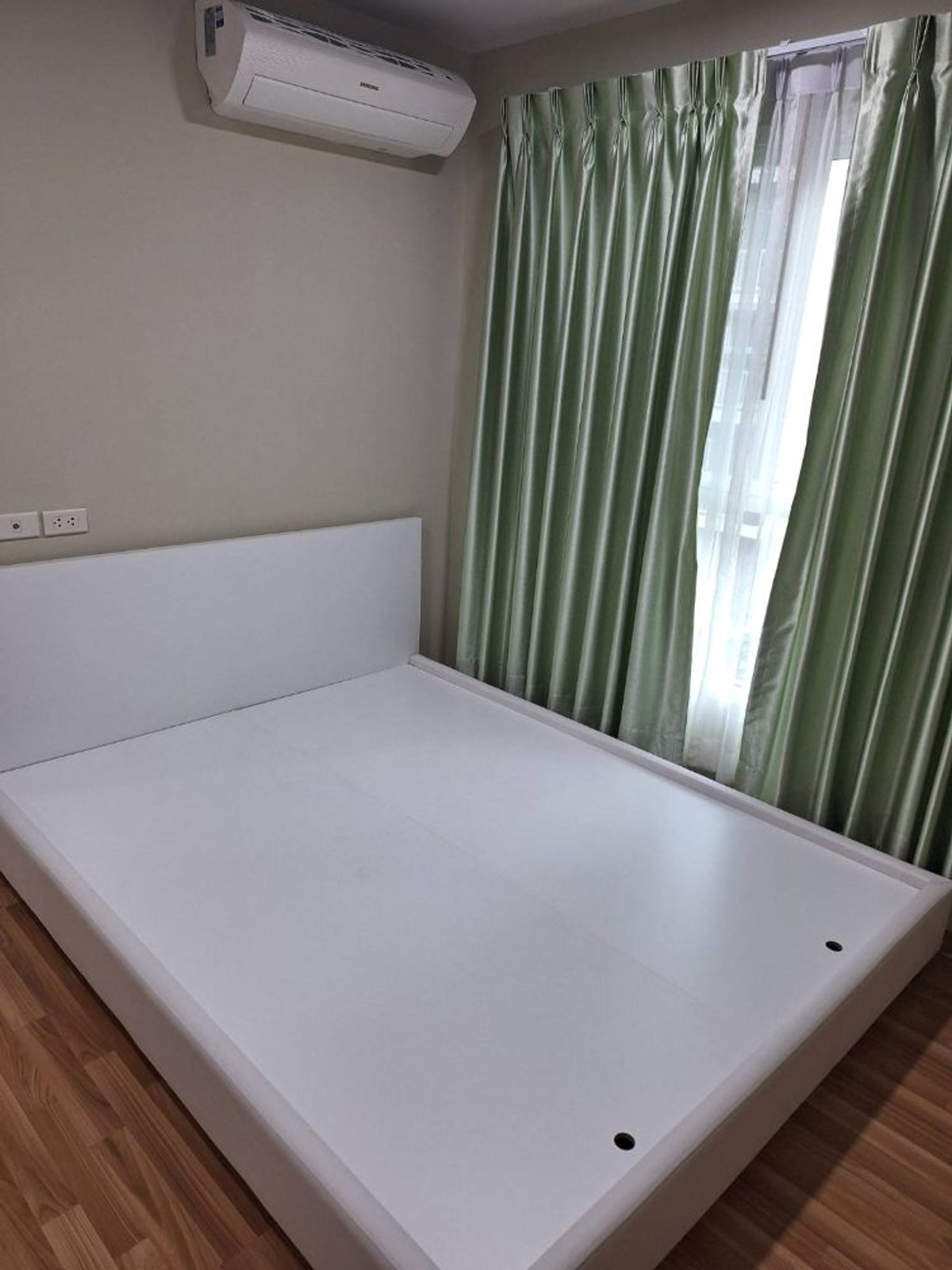 Condo for sale WE Condo Ekkamai-Ramintra Ready to move in, good location, convenient travel, near the flea market along the expressway - Ramintra. Loading...