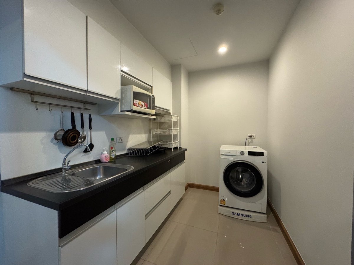 FOR RENT ðĨ1 BEDROOM 1 BATHROOM Loading...