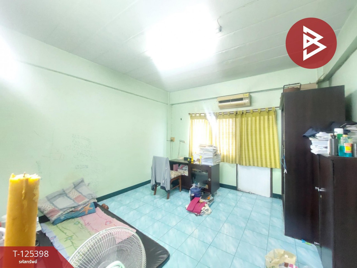 ขายอาคารพาณิชย์หลังมุม 3 ชั้น เนื้อที่ 15.2 ตารางวา บางกรวย นนทบุรี Loading...