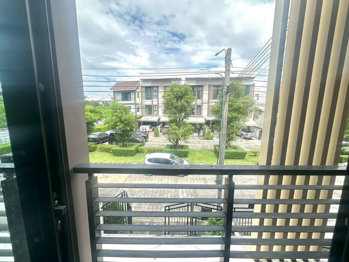 ขายทาวน์โฮมท่าพระ ตลาดพลู วุฒากาศ : ขายบ้าน ทาวน์โฮม บ้านกลางเมือง กัลปพฤกษ์(LVC030003)