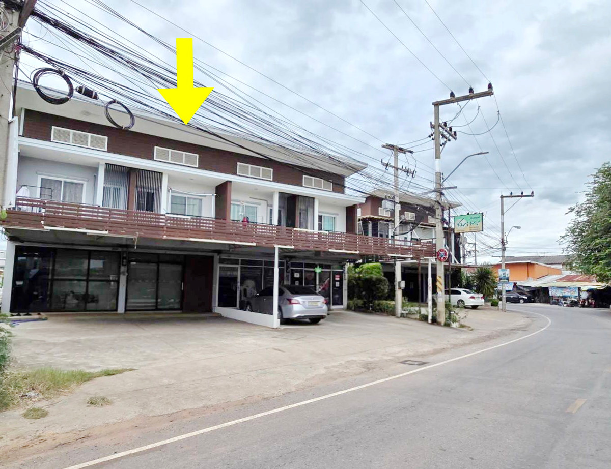 Townhome for Sale – Ban Koh Soi 3, Mueang Nakhon Ratchasima Land size 23.6 sq.wah | Located in the “Ban Koh” community near Central Korat and Ban Koh Night Market. Ideal for both residential living and small business use — convenient city location Loading...