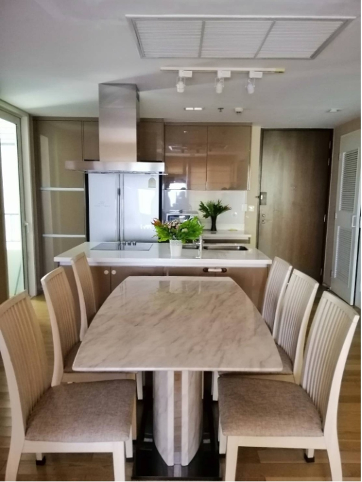 Condo for Rent Siri at Sukhumvit Loading...