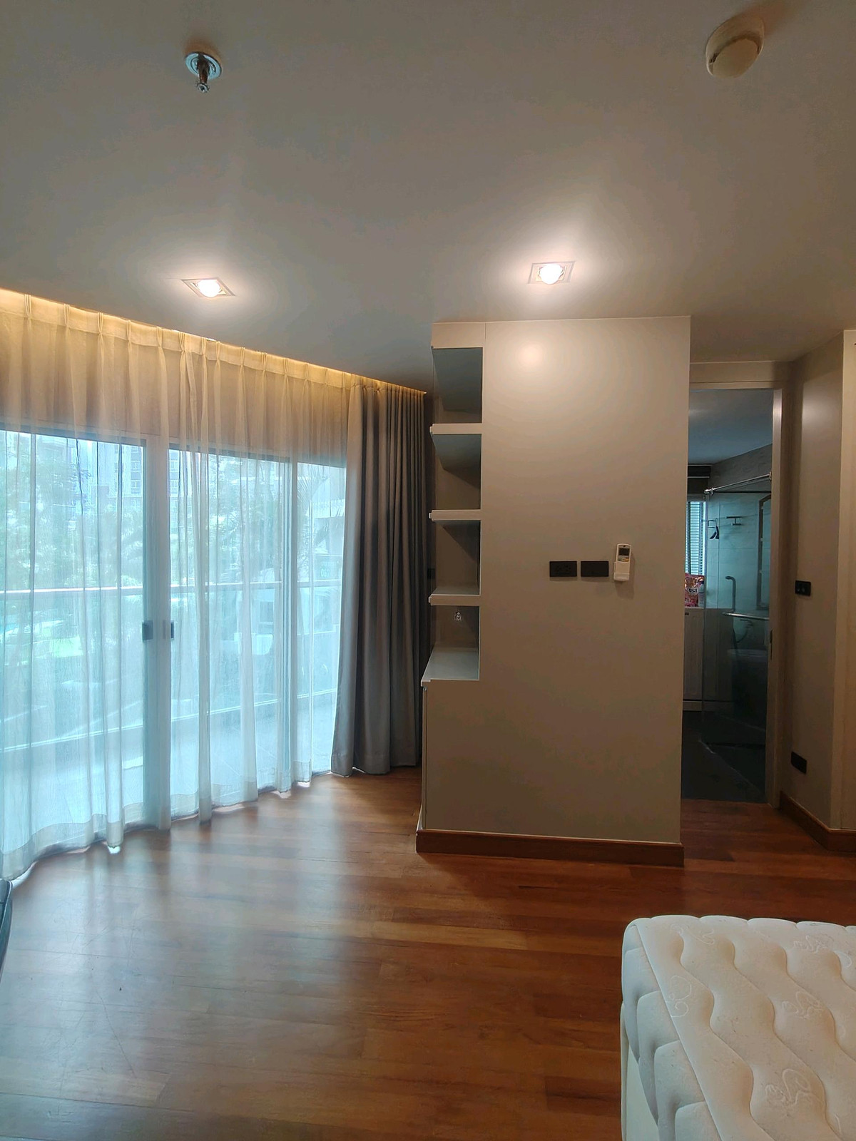 ให้เช่าคอนโดพระราม 9 เพชรบุรีตัดใหม่ RCA : ปล่อยเช่าด่วน ห้องสวยทำเลดี เบ็ล แกรนด์ พระราม9