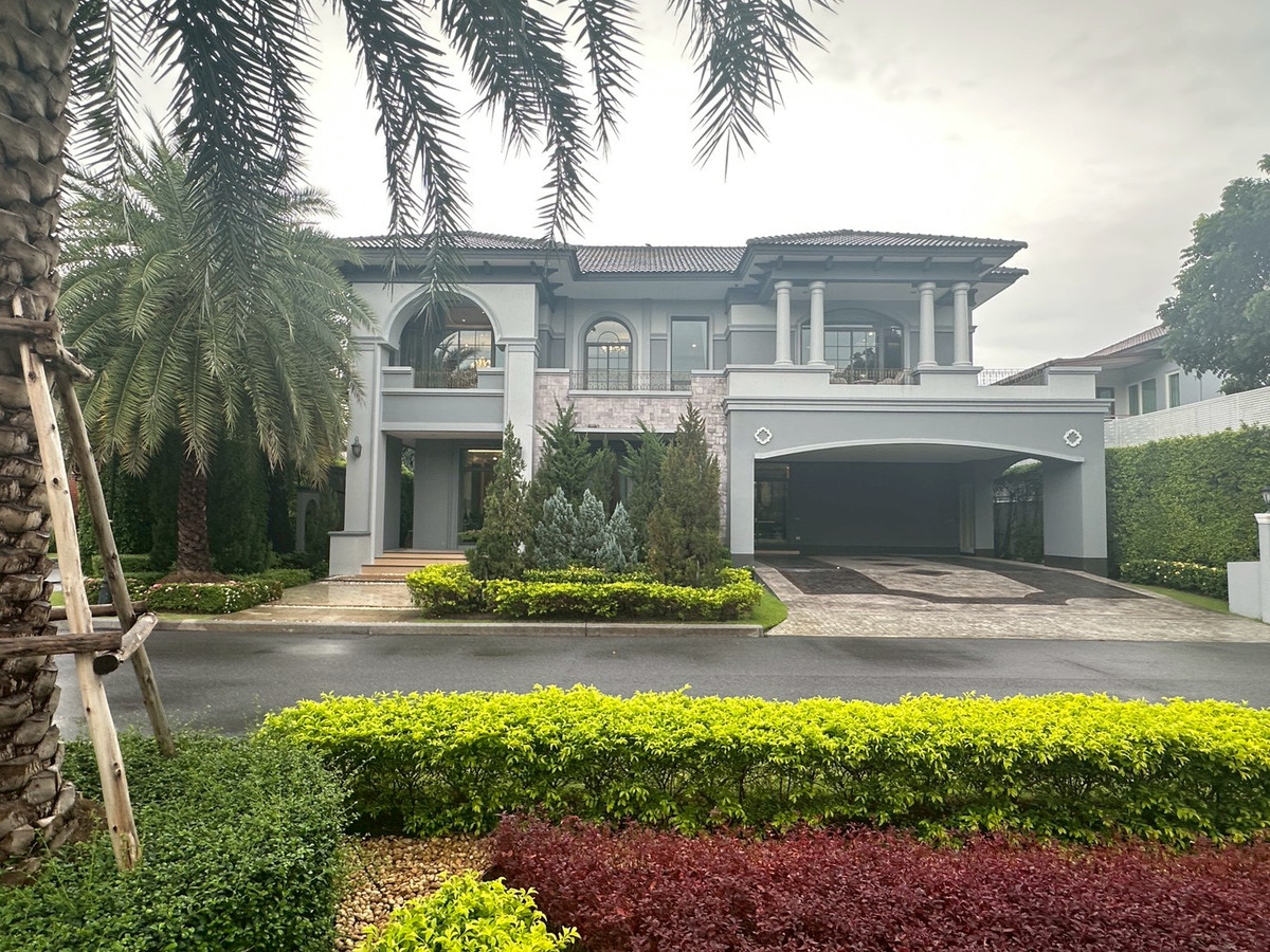 The Grand Pinklao Alpina , HP0330 Loading...