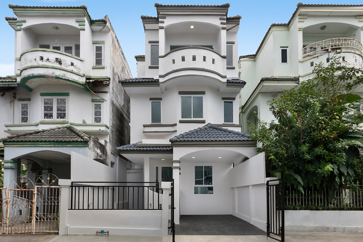 ขายทาวน์โฮมวิภาวดี ดอนเมือง หลักสี่ : ทาวน์โฮม 3 ชั้นตกแต่งใหม่ เศรณี ดอนเมือง-สรงประภา บ้านพร้อมอยู่ ทำเลใกล้สนามบินดอนเมือง