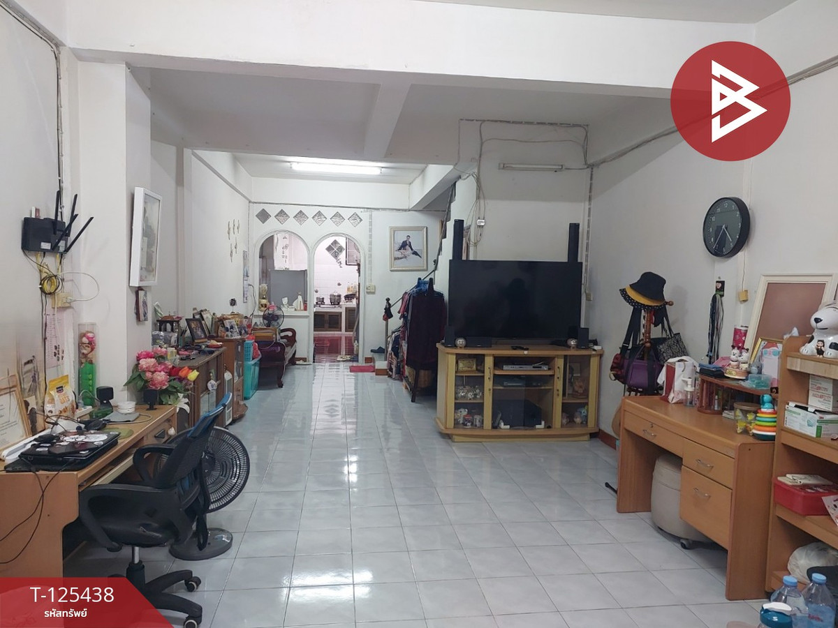 Townhouse for sale Fueang Fa Villa 2 Village, Thepharak, Samut Prakan, ready to move in. Loading...