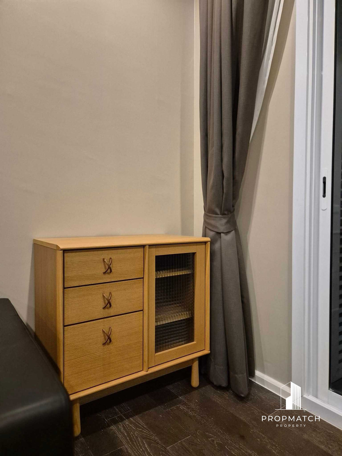 ✨Flash Deal ✨The Saint Residences( 2Bed 2Bath 57SQM.) แต่งครบพร้อมอยู่ !! เพียง 30,000บาทต่อเดือน Tel.0981315848 @propmatch Loading...